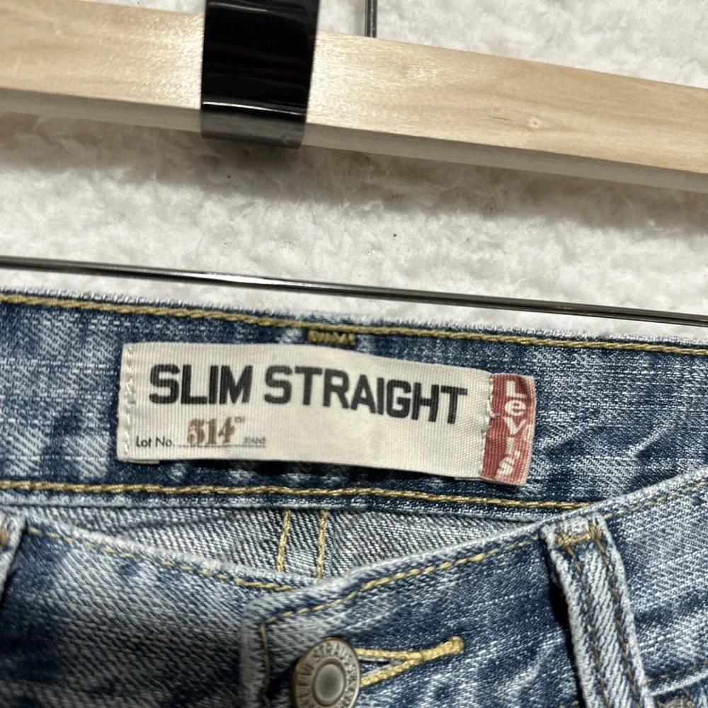 Levis 514 Jeans Men's‎ Size 32 Blue Slim Straight Light Wash Distressed Denim